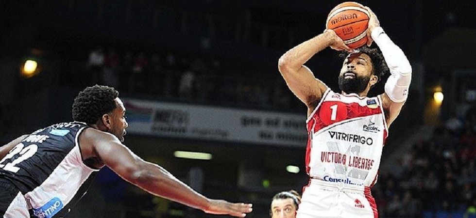 L'Aquila Basket espugna Pesaro, prima gioia in trasferta per i trentini